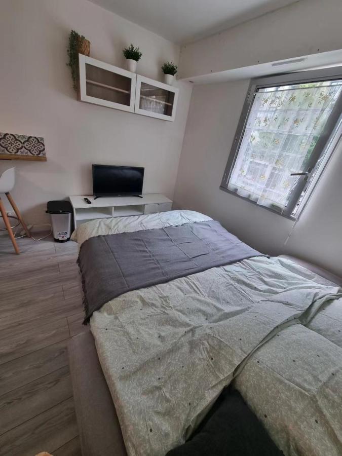 Petit Appartement Cosy Chaville Exterior photo